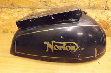 Norton Commando Long Range Interpol petrol tank