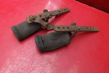 Rigid frame clamp on footrests Brooks type