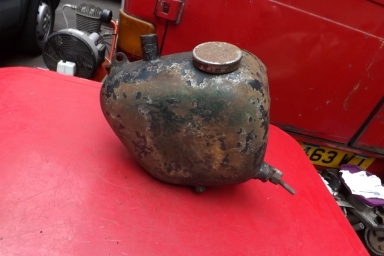 Triumph Pre unit oiltank with froth tower