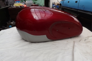 Triumph T100ss petrol tank 1965