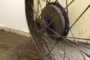 Panther single sided front wheel